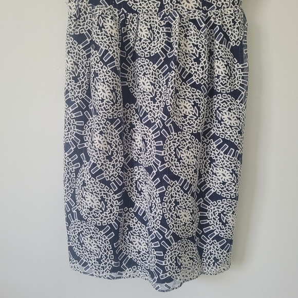 Shoshanna Cocktail Dress Sleeveless Sheath Laced Dress in Blue and White Sz 4 - Picture 6 of 16